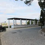 Charmoso - Penha De Franca * Lisboa
