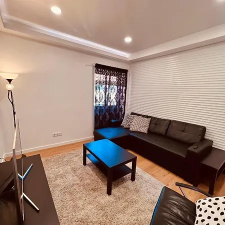 Charmoso - Penha De Franca * Лиссабон